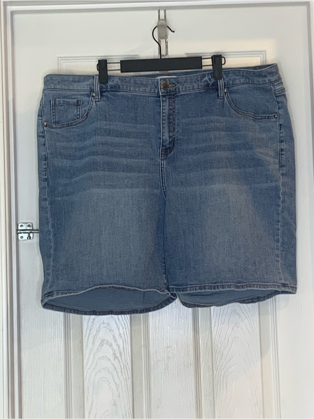 Lane Bryant Mid Rise Boyfriend Midi Short Size 20
